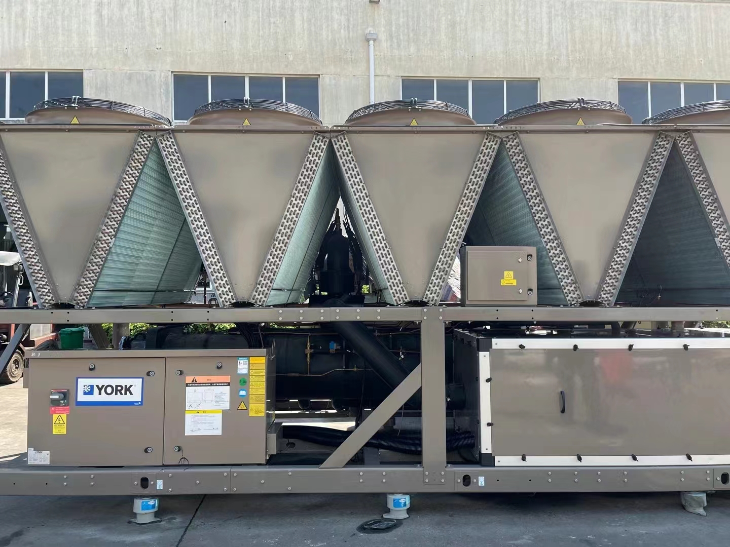 風(fēng)冷模塊熱泵機(jī)組