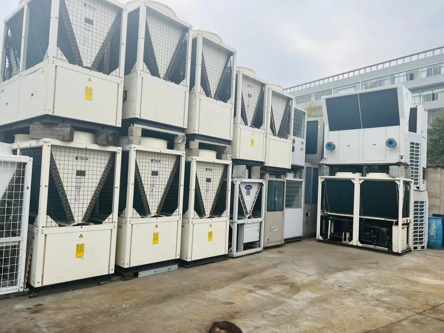 風(fēng)冷模塊熱泵機(jī)組