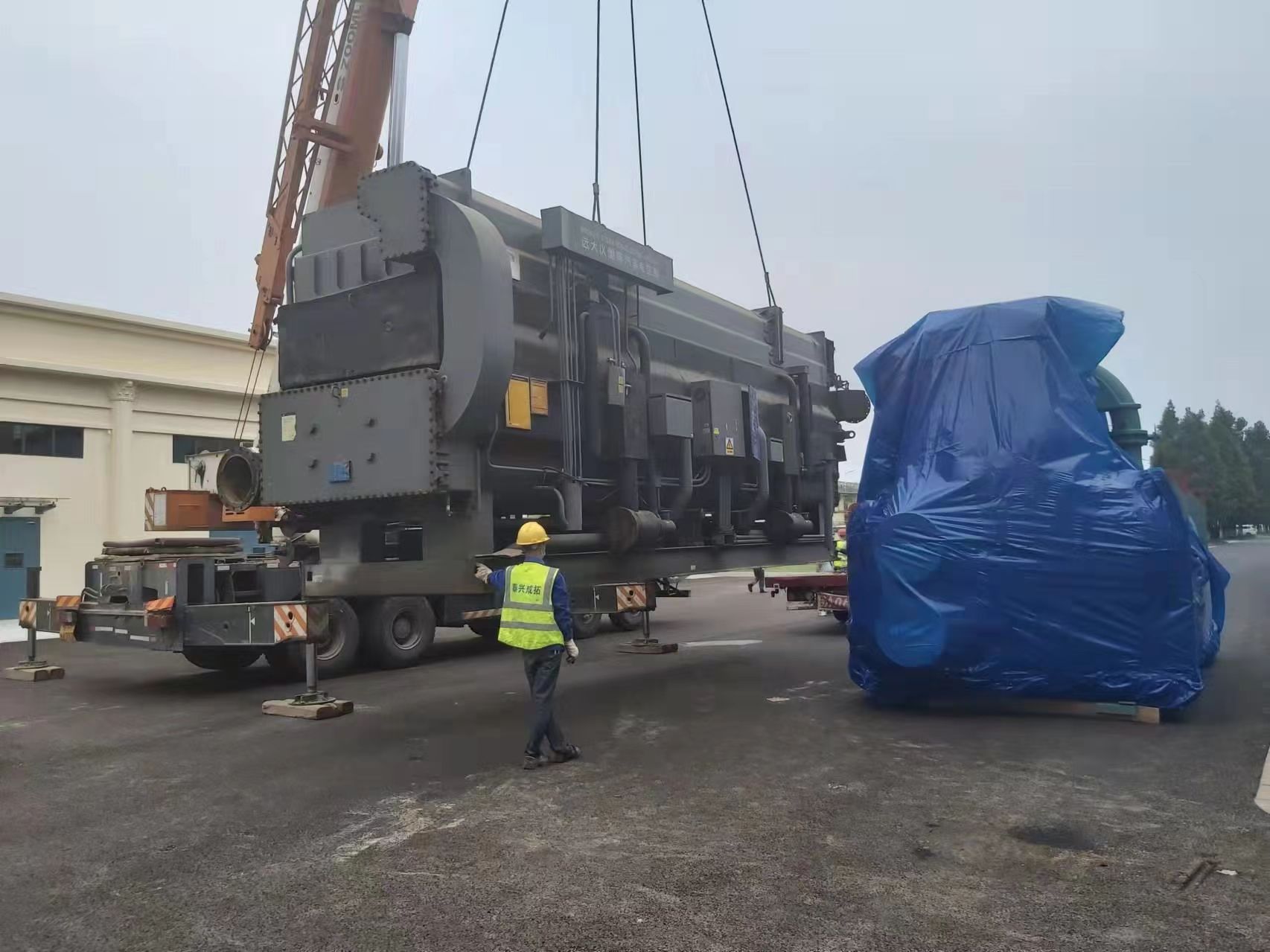 溴化鋰溶液及設備配件